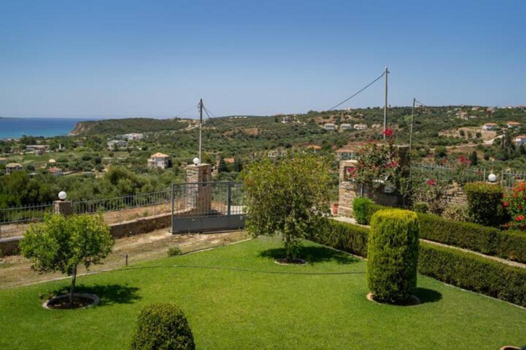 Donatos Apartment Finikounta Exterior photo