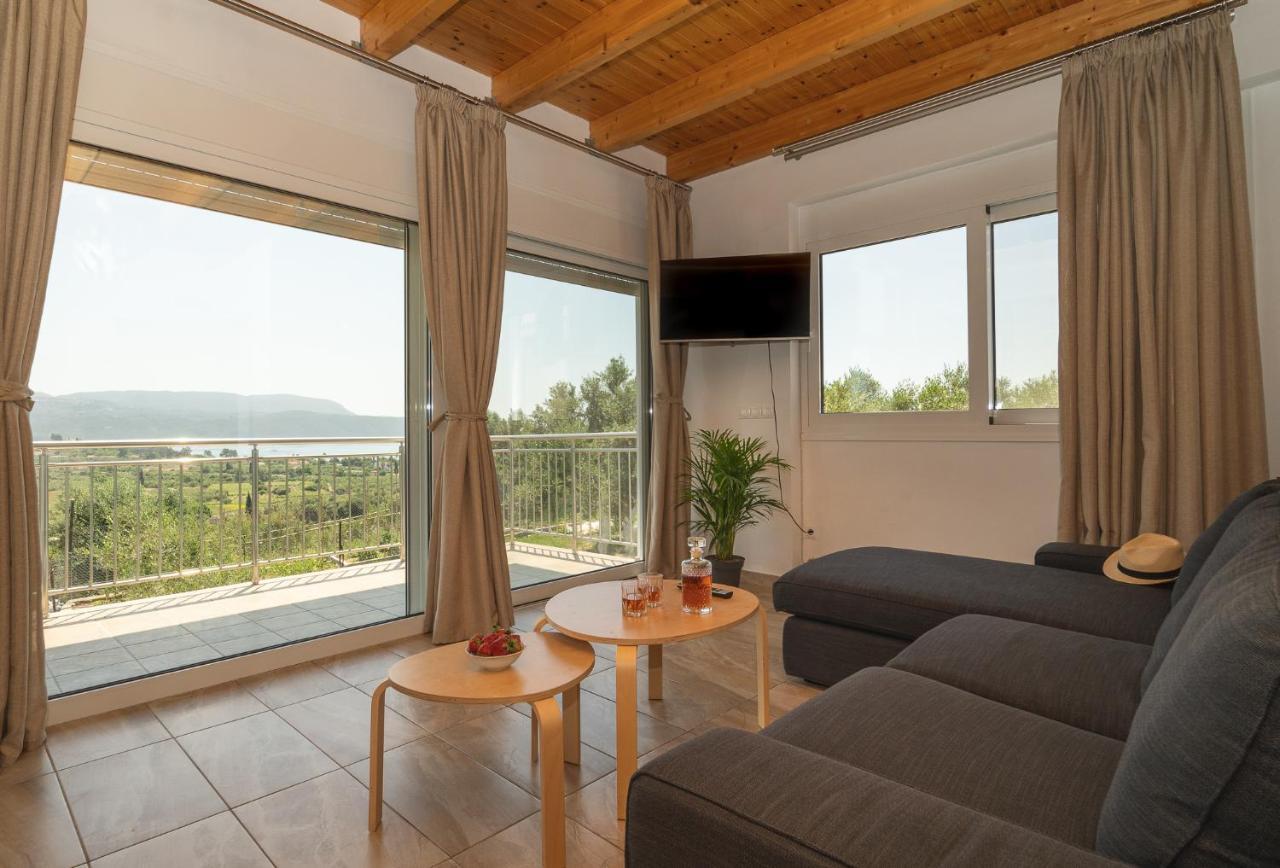 Donatos Apartment Finikounta Exterior photo
